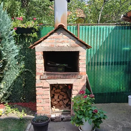 Gavri's Relaxing Place Apartment